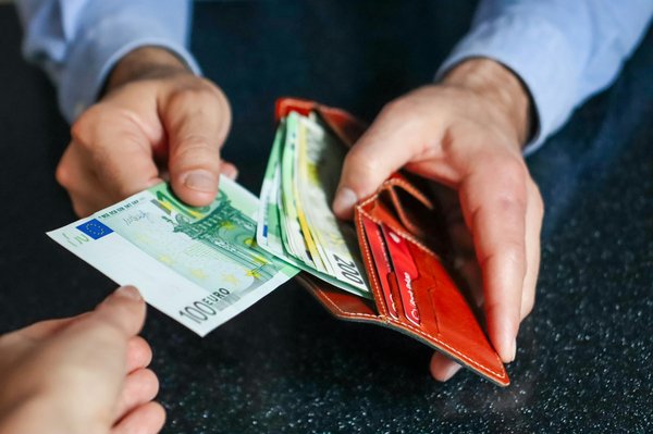 Roperia, votre source d'informations privilégiée sur l'emploi : investissement, formation et ia